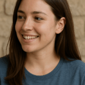 Lucía F.
